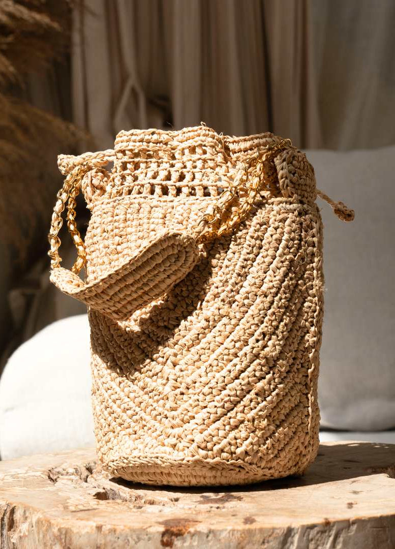 Buckety Raffia Bag